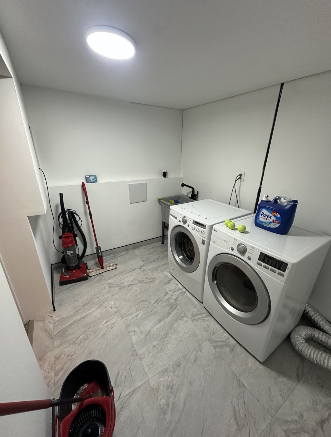 Basement laundry room — After renovation
